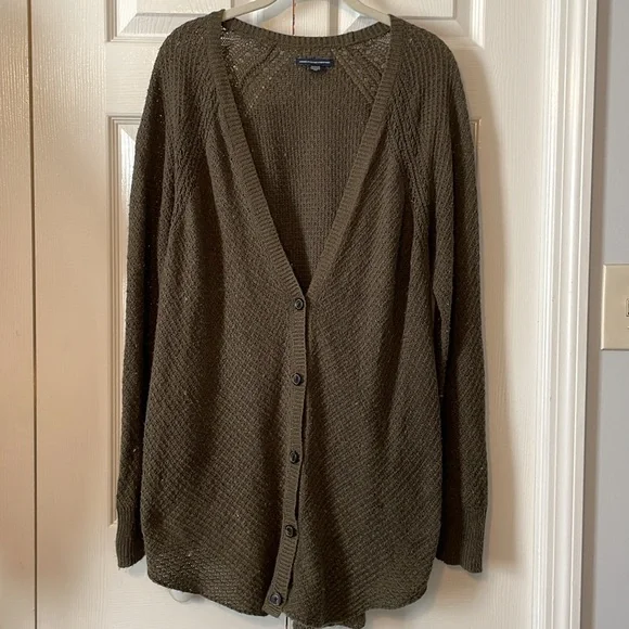 American Eagle Cardigan - Picture 1 of 3